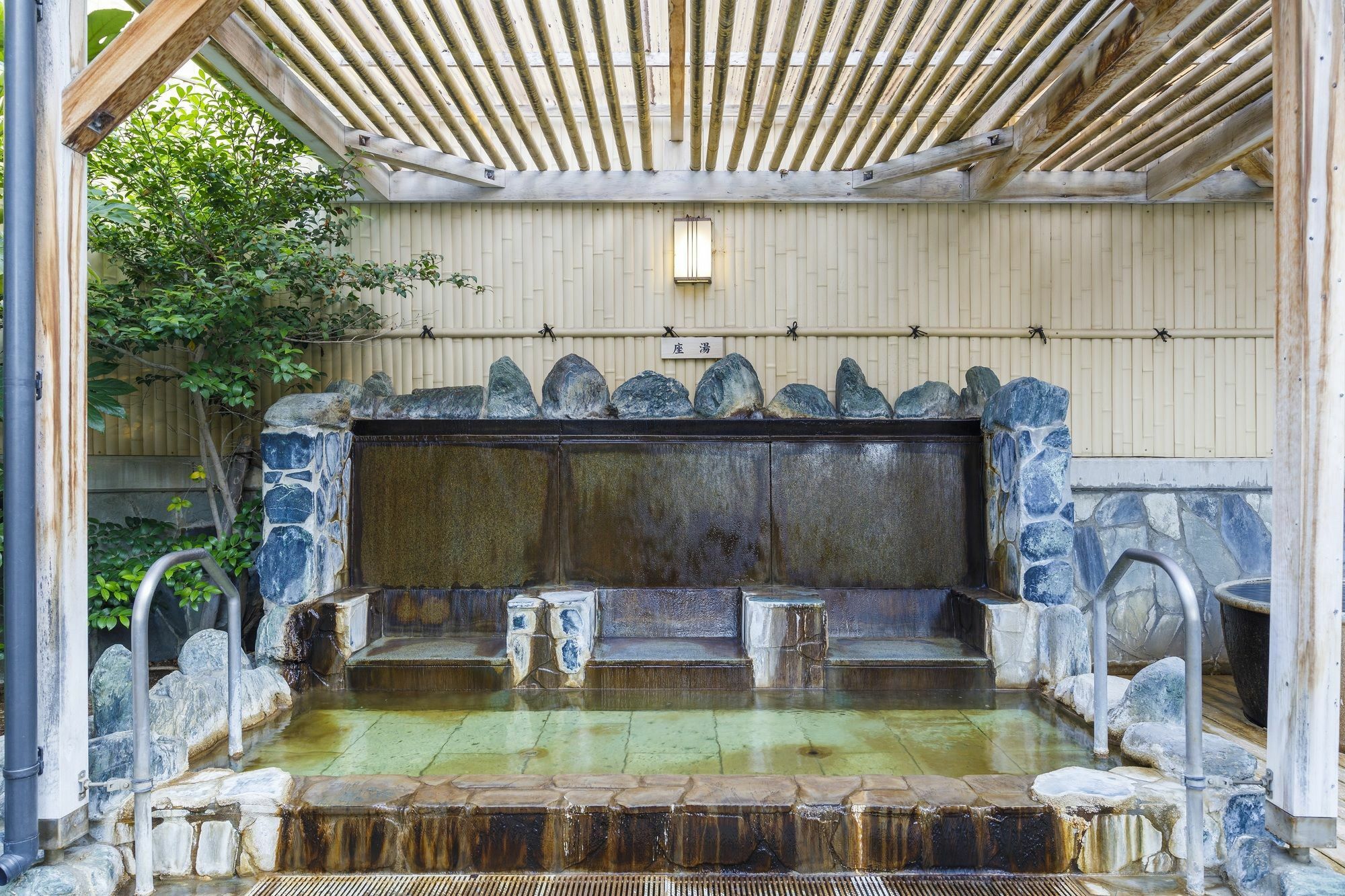 Route Inn Grantia Hanyu Spa Resort Εξωτερικό φωτογραφία